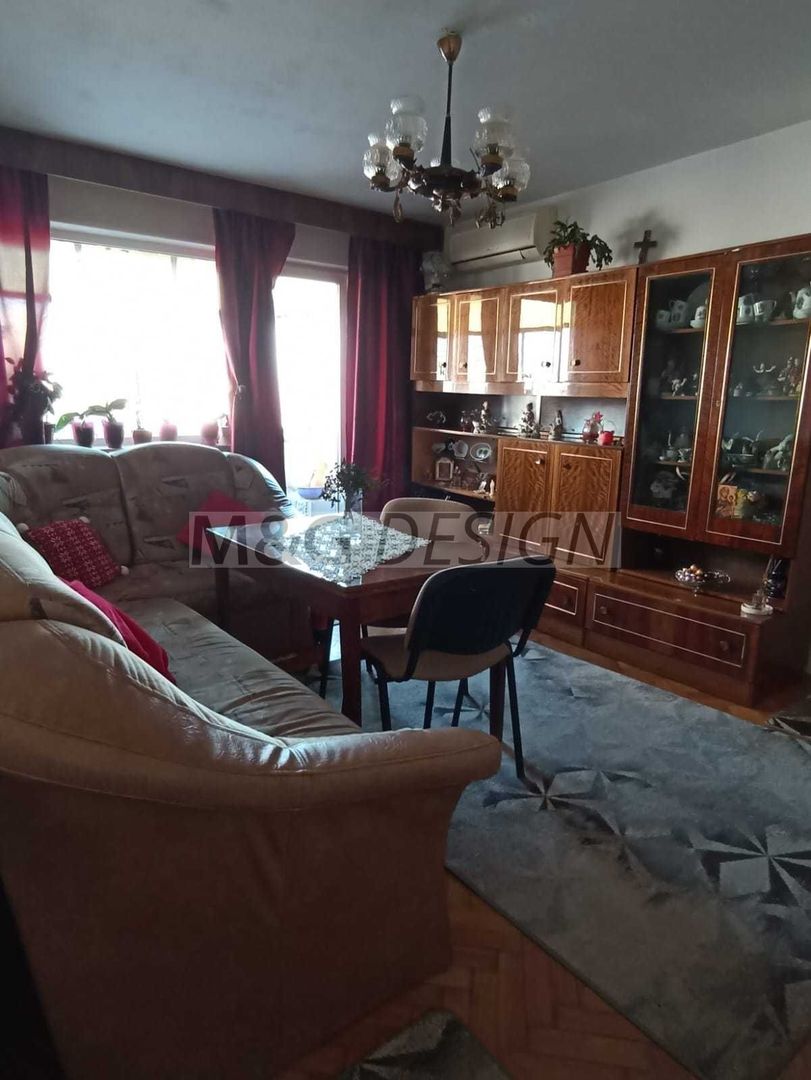 Apartament 4 camere zona Dacia - Poză 2