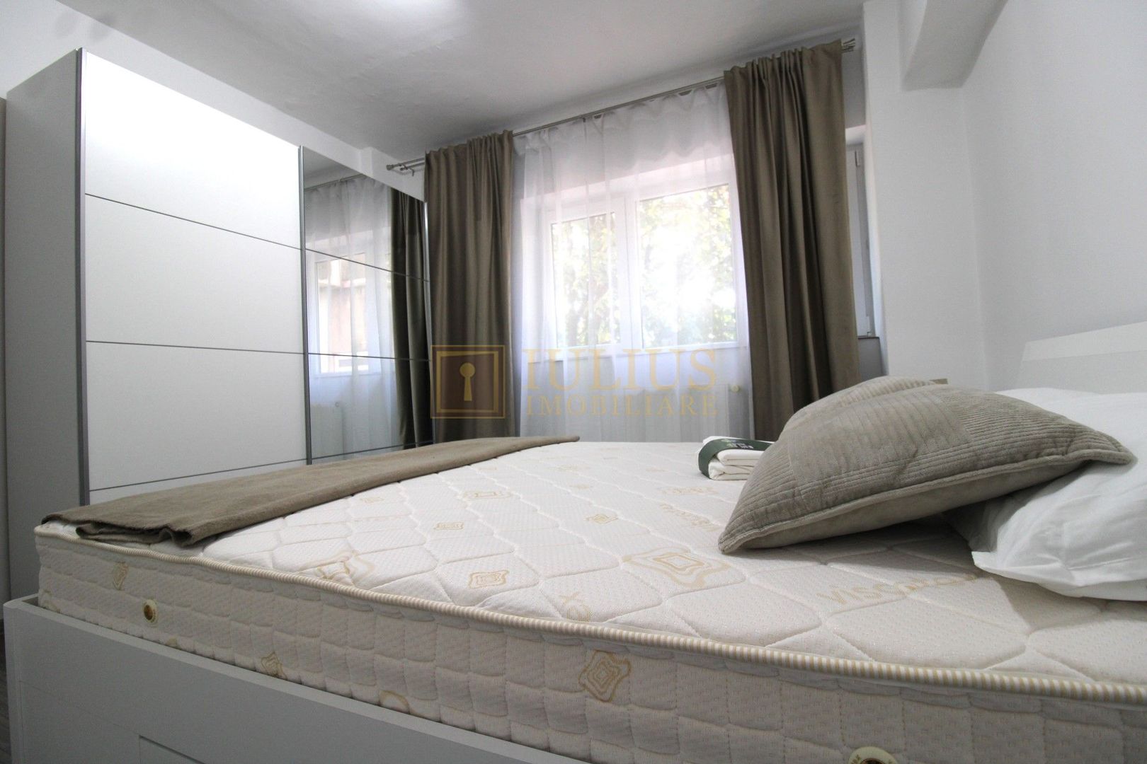 4 camere decomandate, la doar 3 min de Iulius Mall - Poză 10