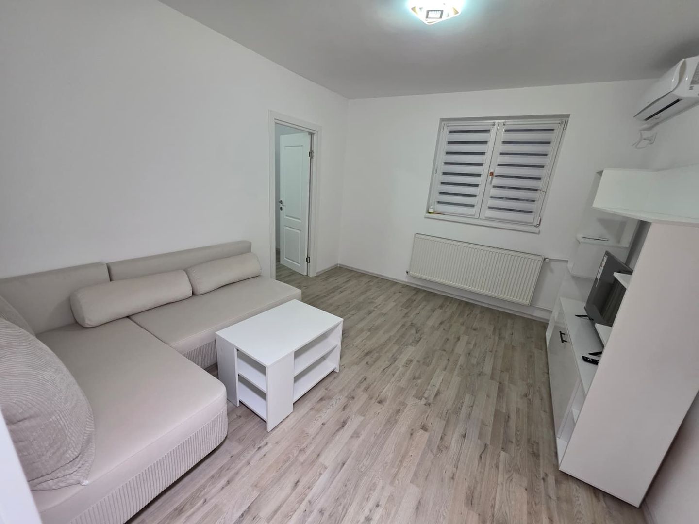 AP. 2 CAMERE RENOVA, TOTUL NOU, BUCATARIE INCHISA, METROU, COMISION 0% - Poză 3