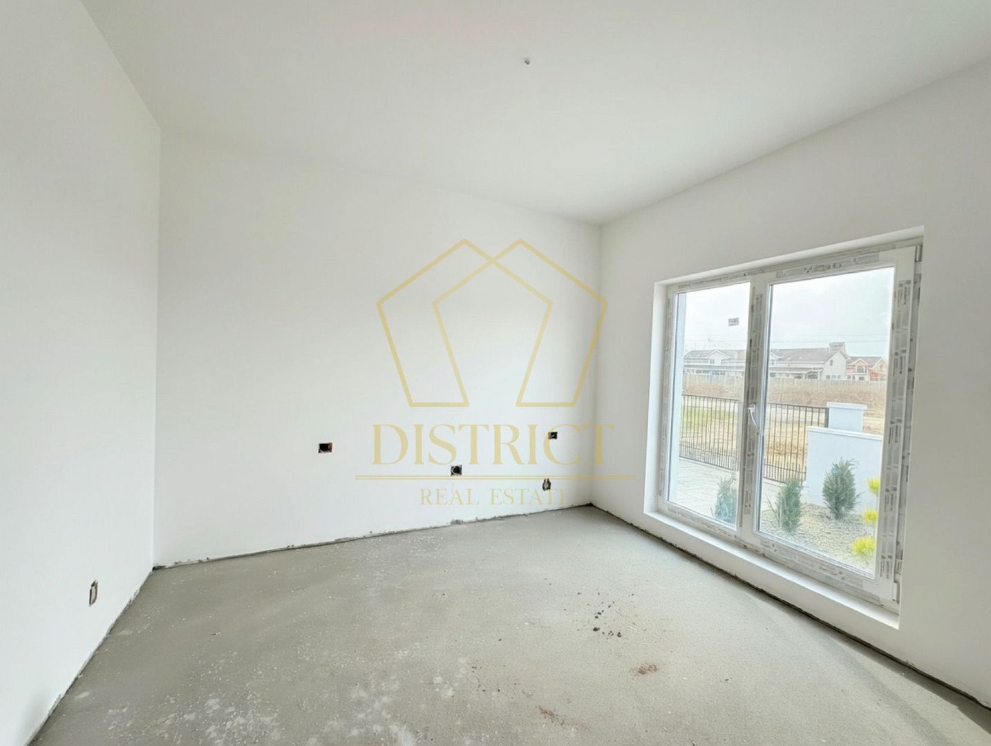 Duplex cu 4 camere, despărțit prin camera tehnica | Mosnita Veche | Lidl - Poză 6