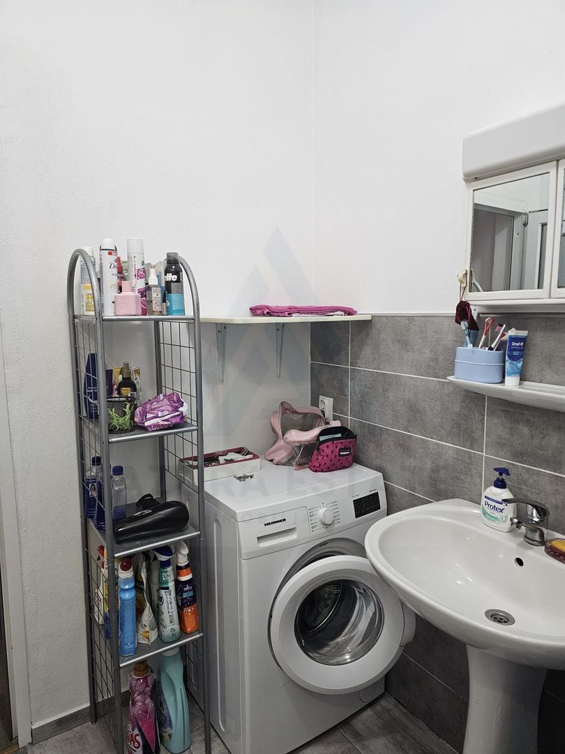 Apartament 3 camere 54 mp utili balcon si parcare privata Selimbar - Poză 10