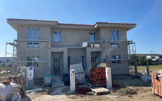 Duplex cu 4 camere |SUPER POZIȚIE| Moșnița Nouă - Poză 1