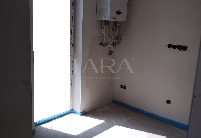 Apartament cu 1 cameră, 38 mp, balcon 6 mp, zona Tineretului. - Poză 2