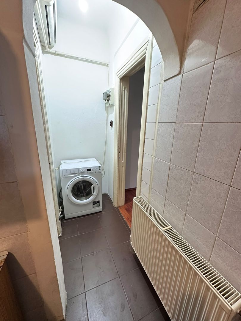 DE VANZARE GARSONIERĂ ÎN VILĂ | ULTRACENTRAL | CURTE | CENTRALĂ PROPRIE - Poză 8