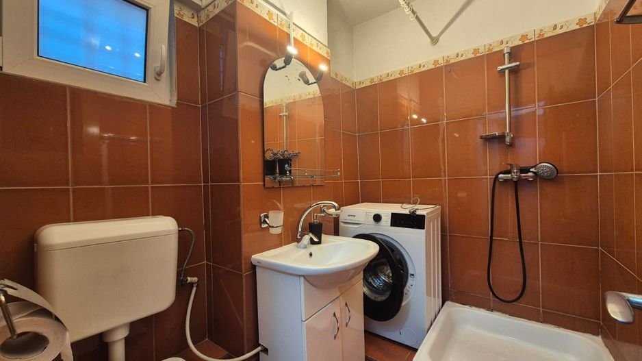 Apartament la 6 minute de gară, piata si Centru Civic, pet friendly - Poză 11