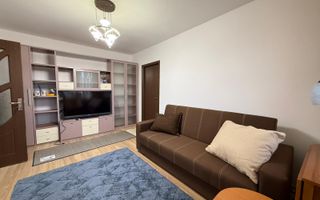 Apartament 2 camere | Etaj 3 | Balcon | Zona Centrala - Poză 2