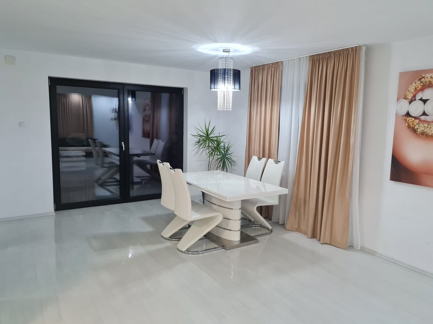 Casa premium cu piscina, panouri solare si teren de 520 mp – Giarmata Vii - Poză 15