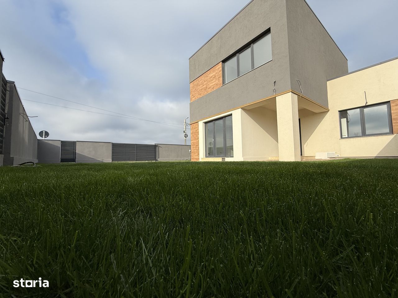 Casa zona Selgros - Poză 1