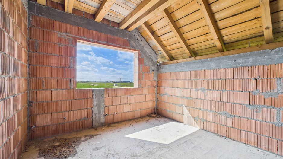 Casă la roșu, teren 600 mp, în Săcălaz - Poză 5