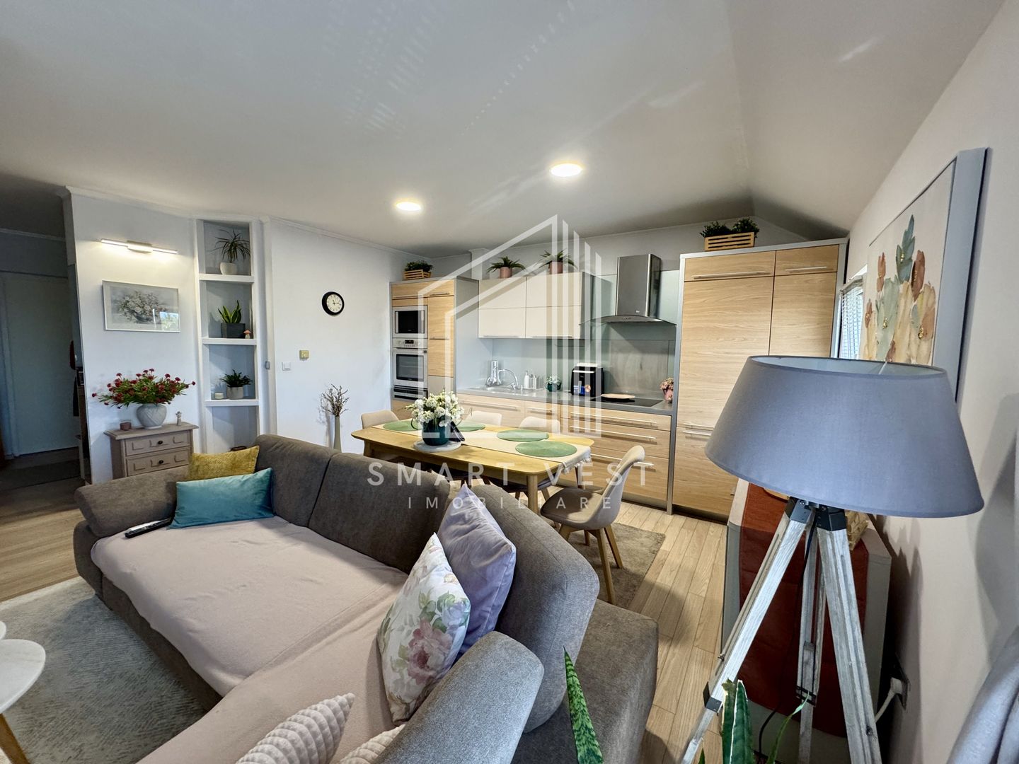 Apartament 3 camere +mansarda amenajată  | Etaj 2 | Zona Semicentrală - Poză 7