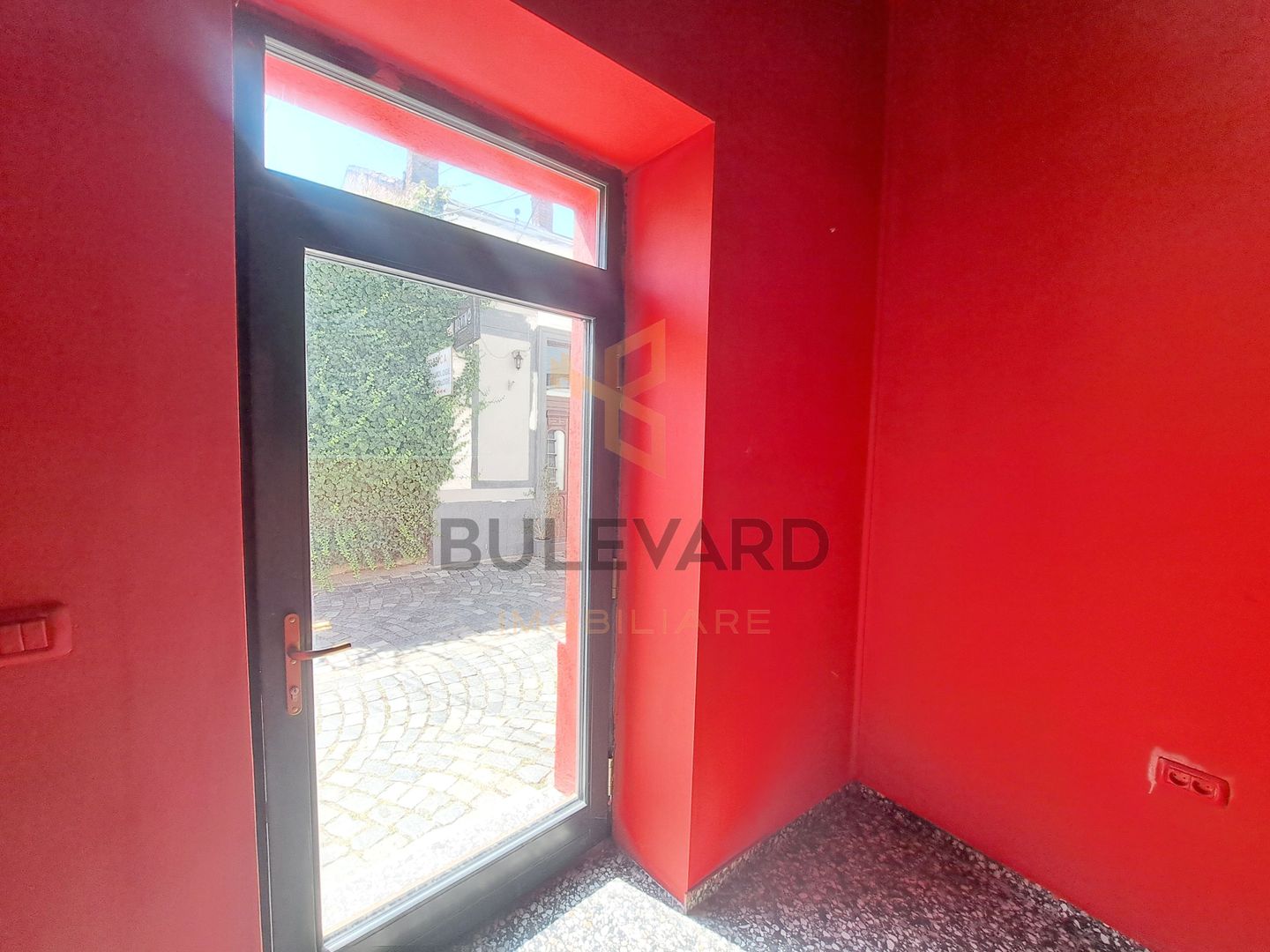 Spatiu comercial si alimentatie publica in zona ultracentrala - Poză 5
