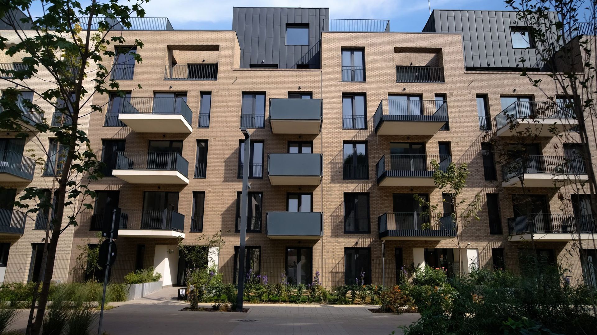 Avalon Estates - Poză 11