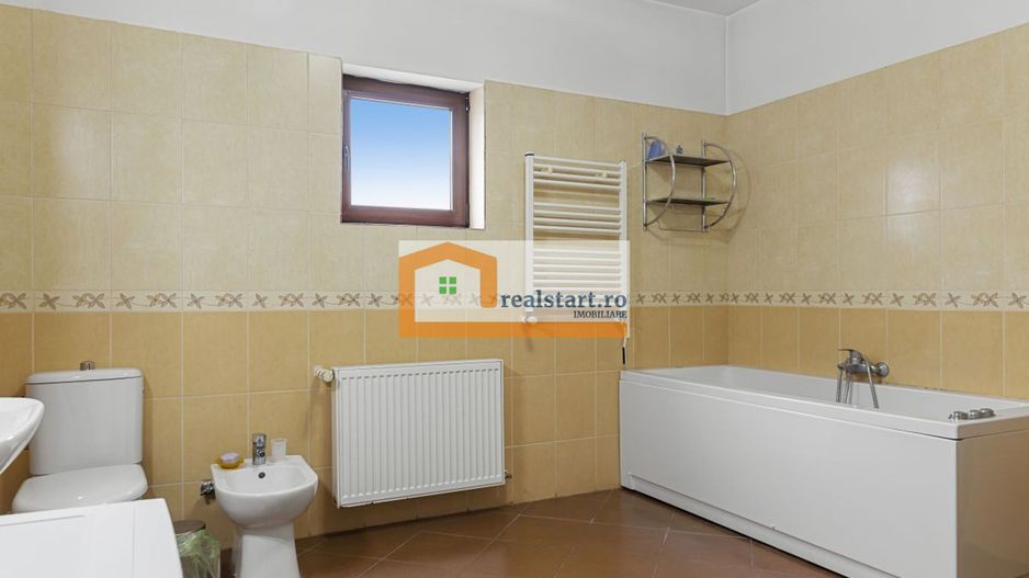 Vanzare Duplex, ideal investitie, piscina exterioara, trifazic - Poză 33
