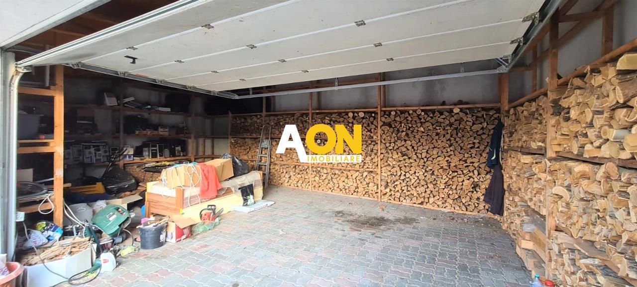 Casa pentru 2 familii, 7 Camere, 2 Garaje, 1500MP Teren - Poză 4