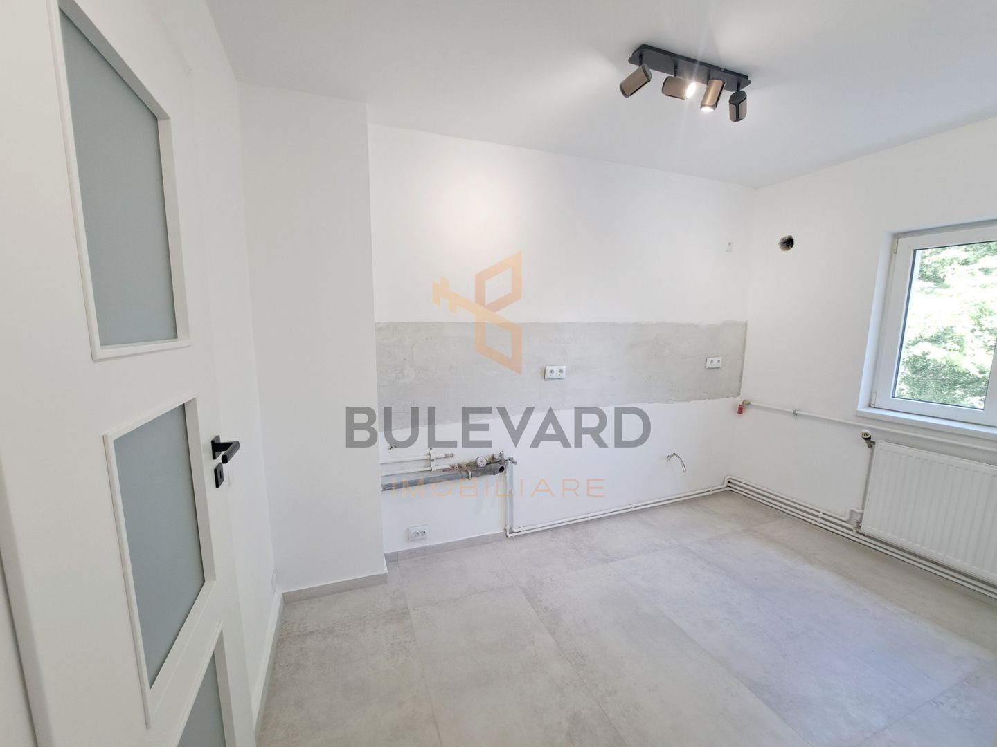 Apartament 3 camere zona Piata Cipariu! Renovat! - Poză 9