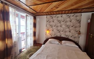 In regiune pitoreasca, cu view montan, Moeciu de Jos, Bran, Brasov - Poză 2