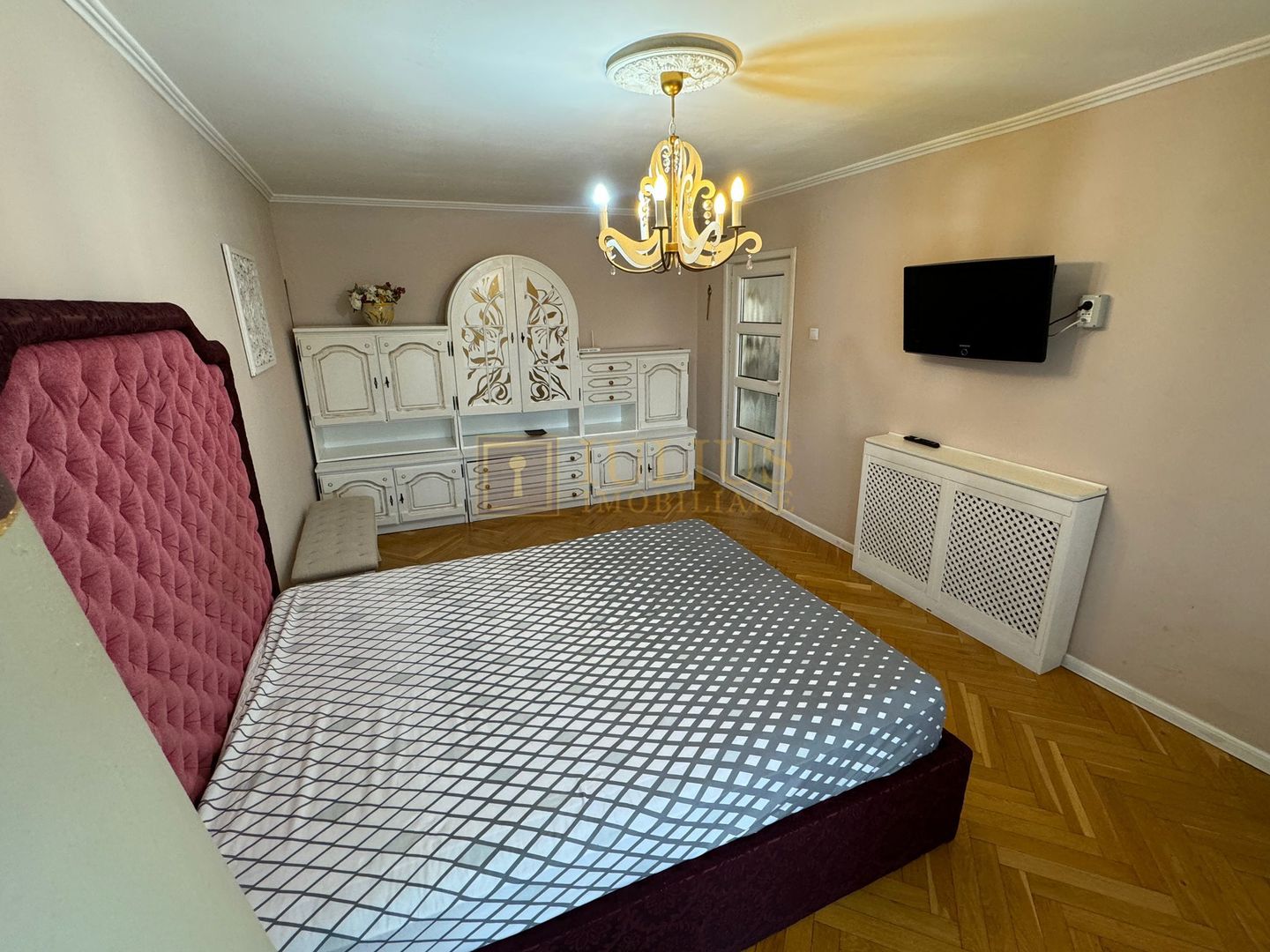 IULIUS MALL-2 camere mobilat utilat complet - Poză 8