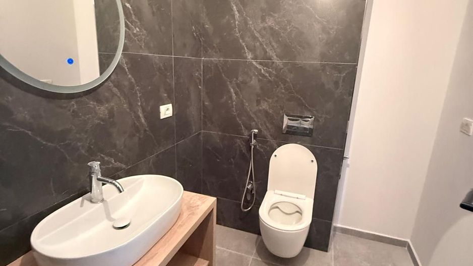 Spatiu birou | Circumvalatiunii - Nord One | Loc de Parcare Inclus - Poză 10