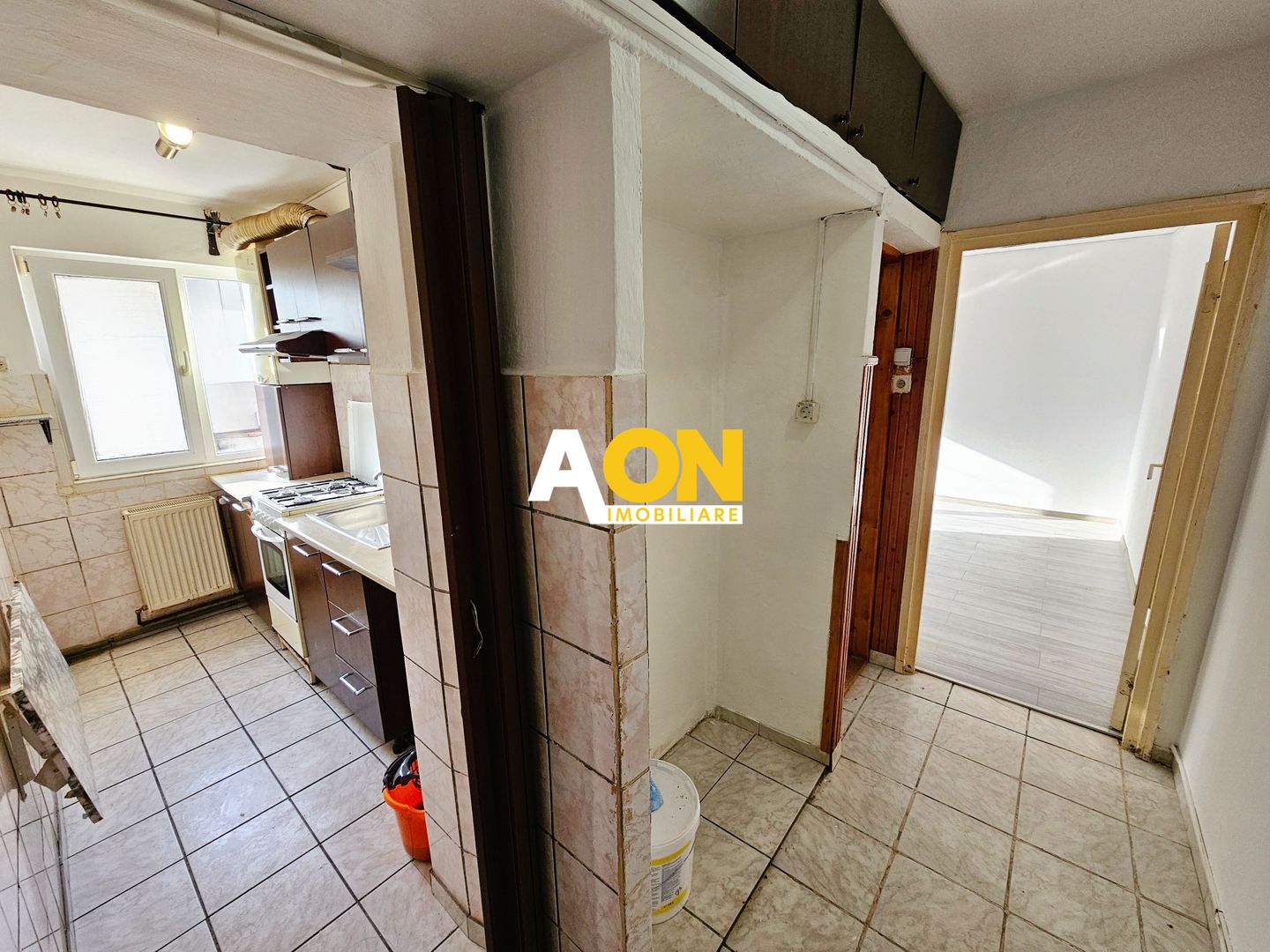 Apartament 2 camere, cu balcon, etaj 1, Cetate - Poză 9