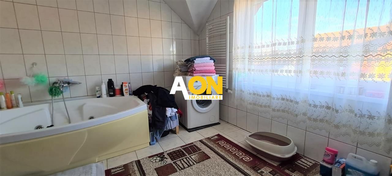 Casa pentru 2 familii, 7 Camere, 2 Garaje, 1500MP Teren - Poză 27