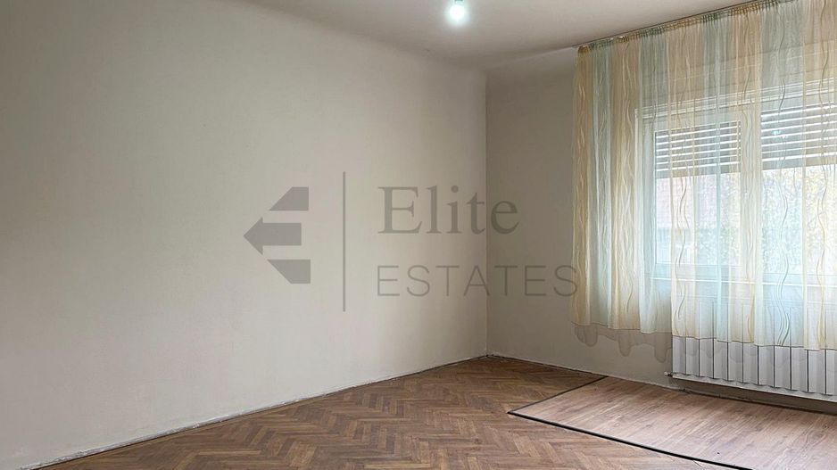 Casa cu 3 Hale si teren 8000 mp in Ulileacu de Cris, Bihor - Poză 3