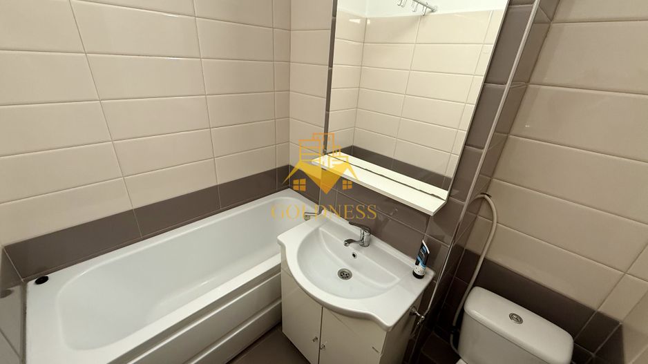 o camera decomandata, balcon Zona Centrala, Piata Mihai Viteazu - Poză 4