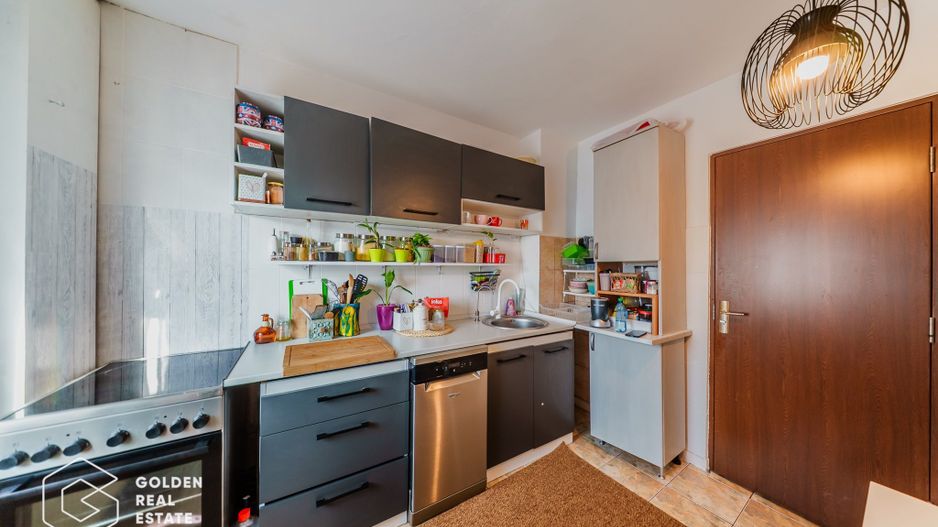 Apartament 4 camere, decomandat, etaj 3, comision 0% - Poză 5