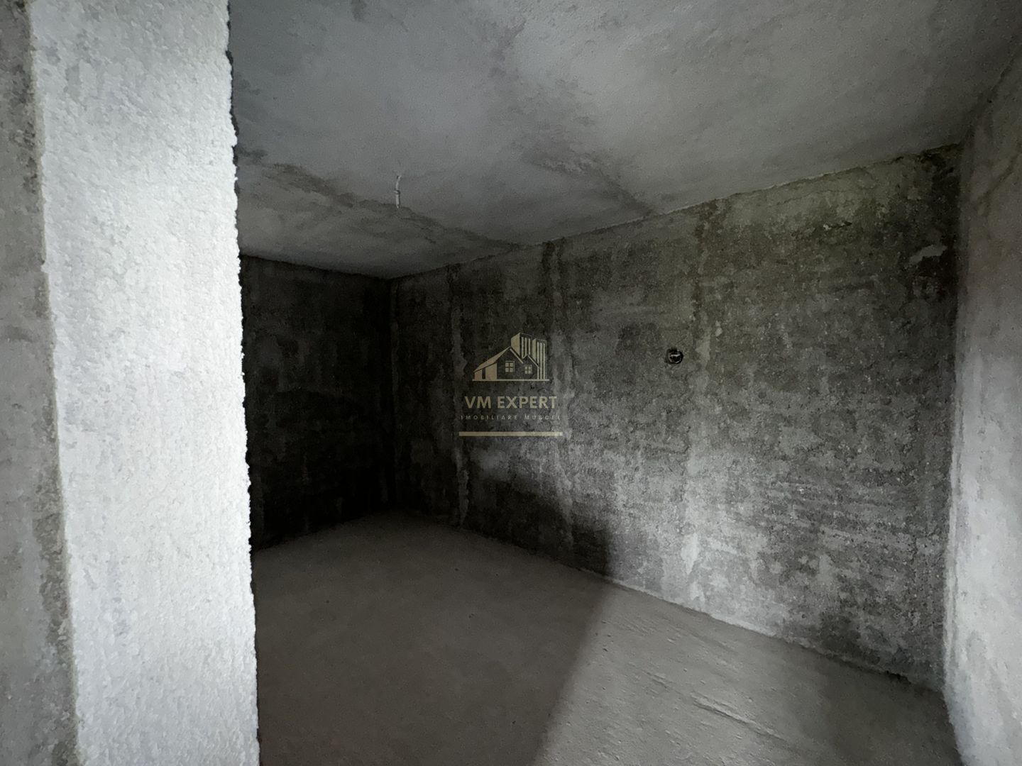 VILA 5 CAMERE, ZONA ULTRA CENTRALA, CAMPULUNG MUSCEL, TEREN 500 MP - Poză 20