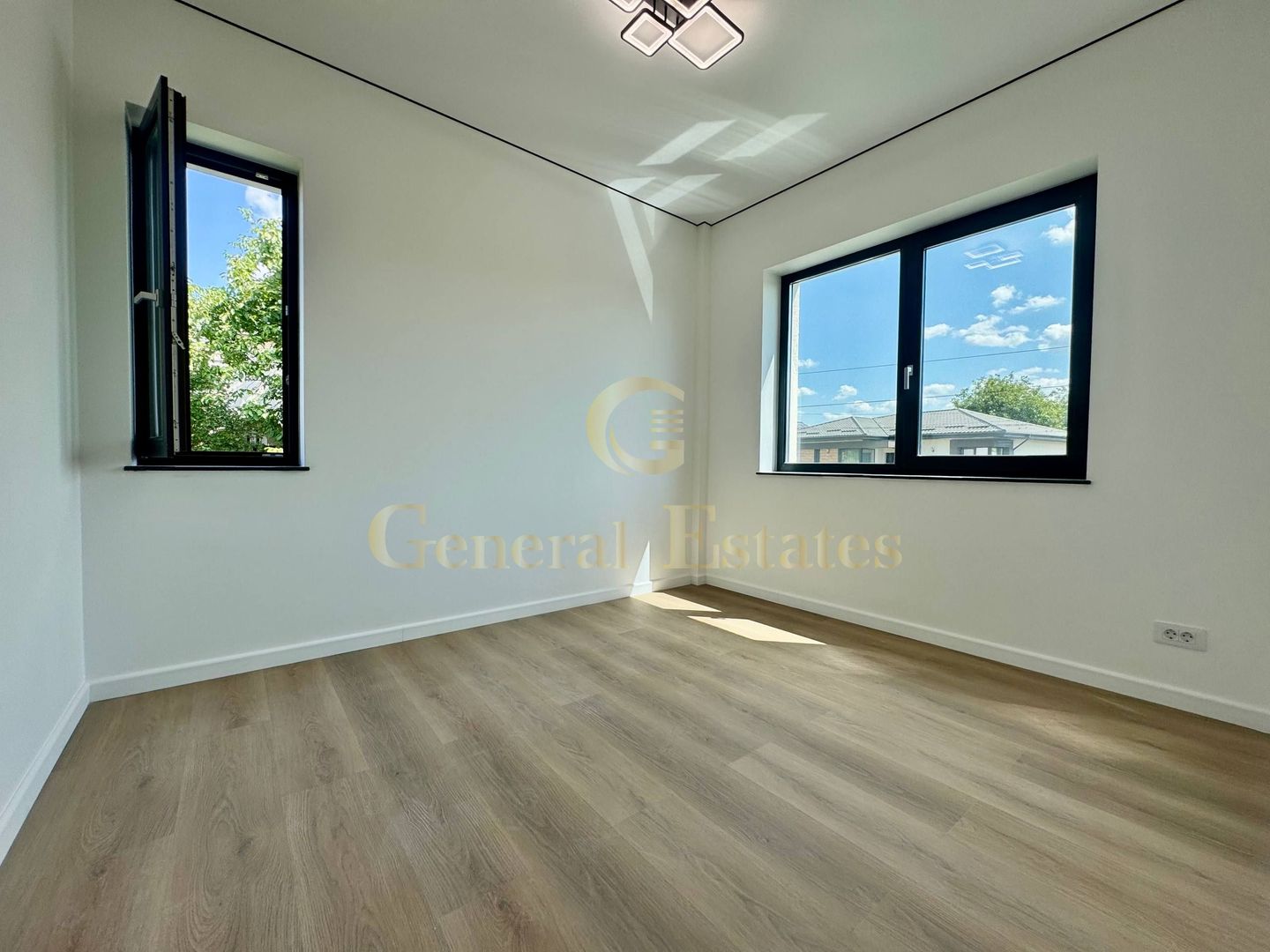 Vânzare Casă în 2 Nivele  - 160 m.p - Vișan. - Poză 19