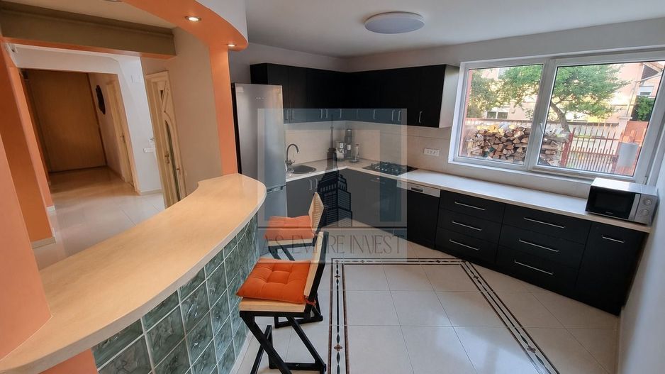 Casă spațioasă | 223 mp utili | teren 1.000 mp-zona Cristian/Brașov - Poză 6