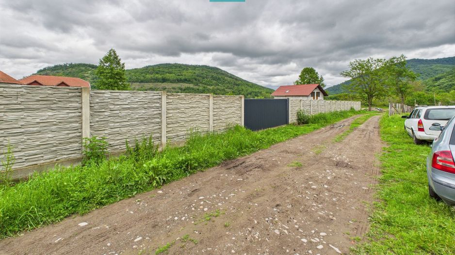 Casă în localitatea Gurahonț - Arad, teren 2914 mp - Poză 18