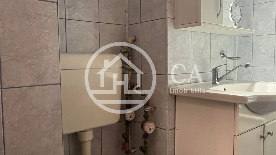 Apartament cu 3 camere de vanzare in zona Decebal, Oradea - Poză 12