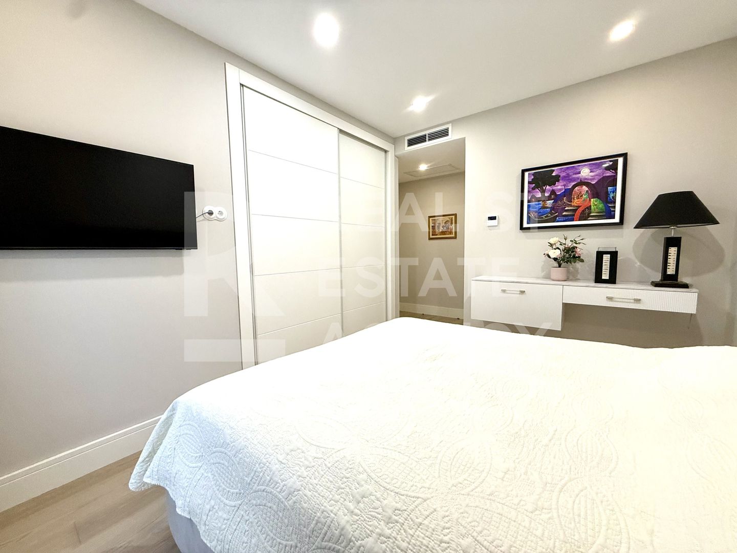 Apartament 3 Camere | Lux | Triana Pipera | Loc de parcare subteran - Poză 14