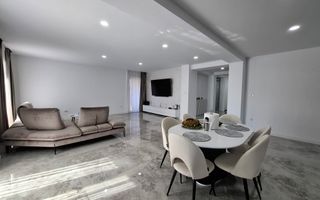 Vila cu 5 camere de vanzare, Strejnicu - Poză 5