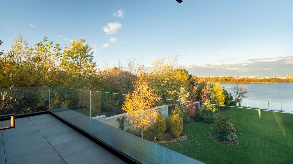 Smart-Home nZEB spectaculoasa Bucuresti Sector 1 cu deschidere lac -teren 2000mp - Poză 44