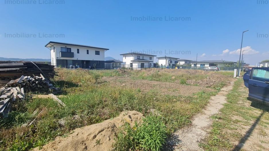 DIFERIT Haus ,Cristian,500 mp cu autorizatie,CASA IN CURS DE EXECUTIE - Poză 18