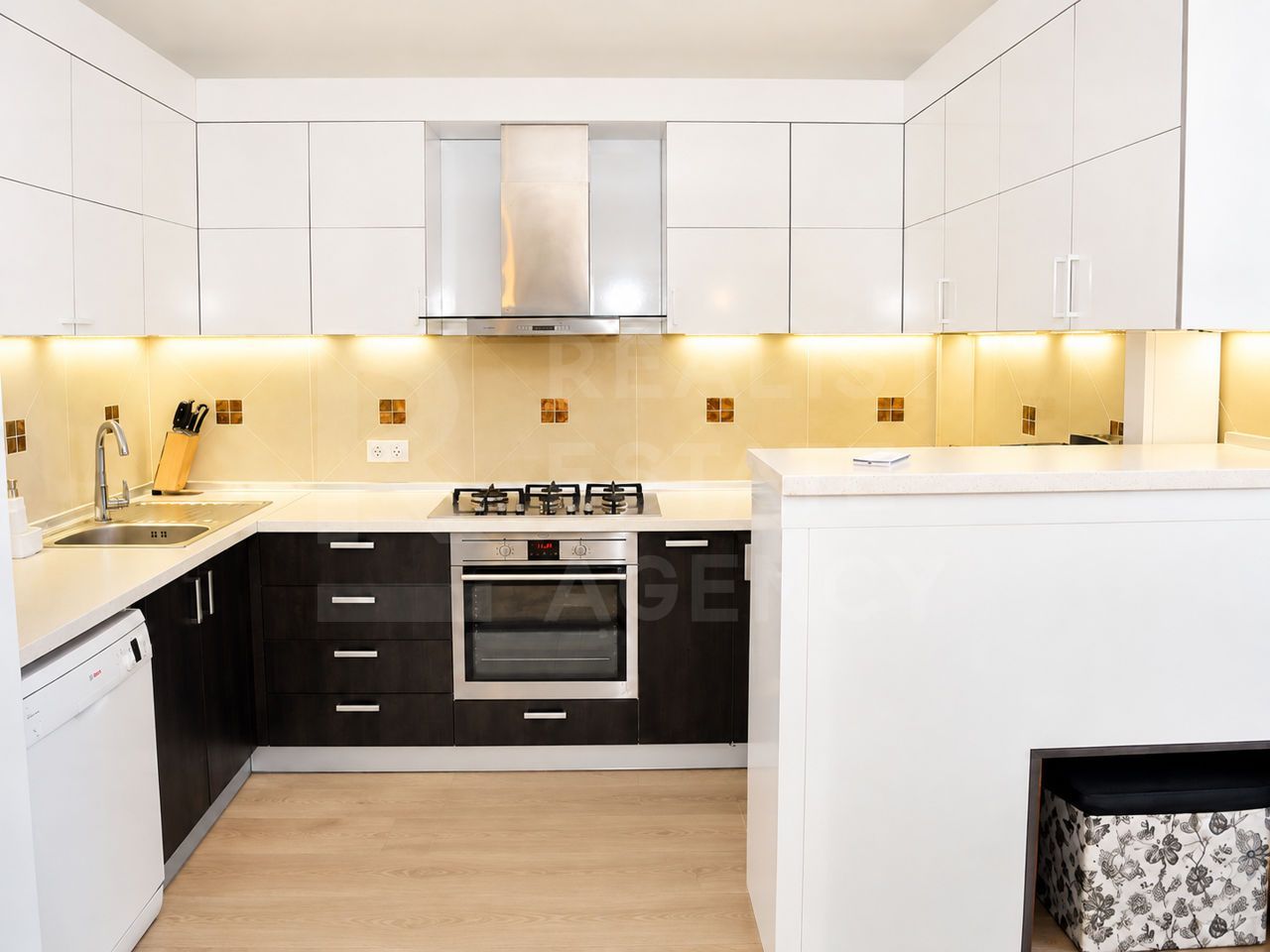 Chirie , apartament 3 camere, 100 mp, str. Alba Iulia, Buicani - Poză 13
