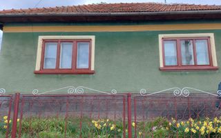 Casă din cărămidă | Teren 800 mp | Anexe tradiționale | Magura-Toplita - Poză 3
