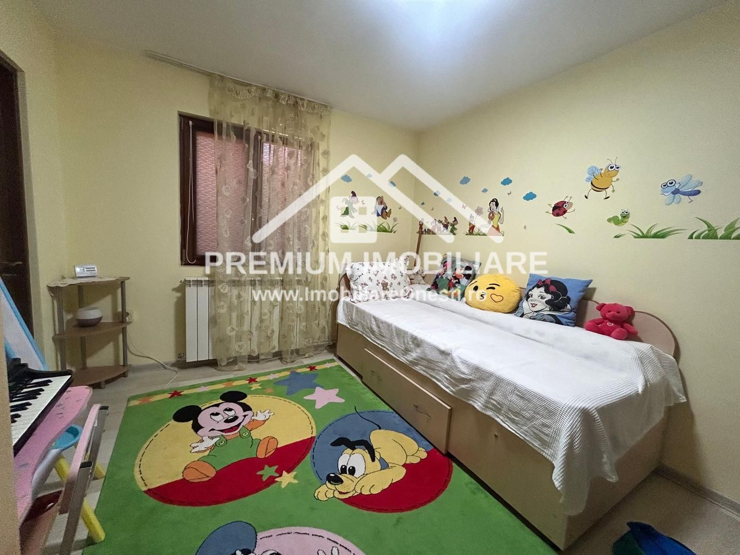 „Vilă cu piscină și teren 1.400 mp în zona Mal, Onești - Poză 7