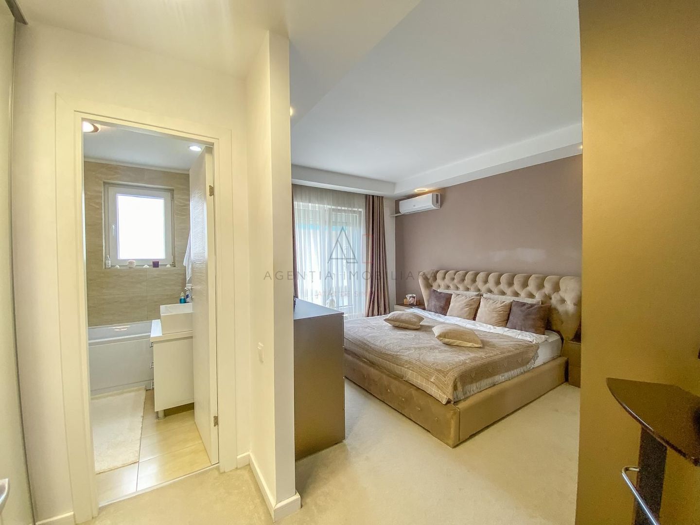 Casa 3 camere - Complex Cosmopolis - Poză 8