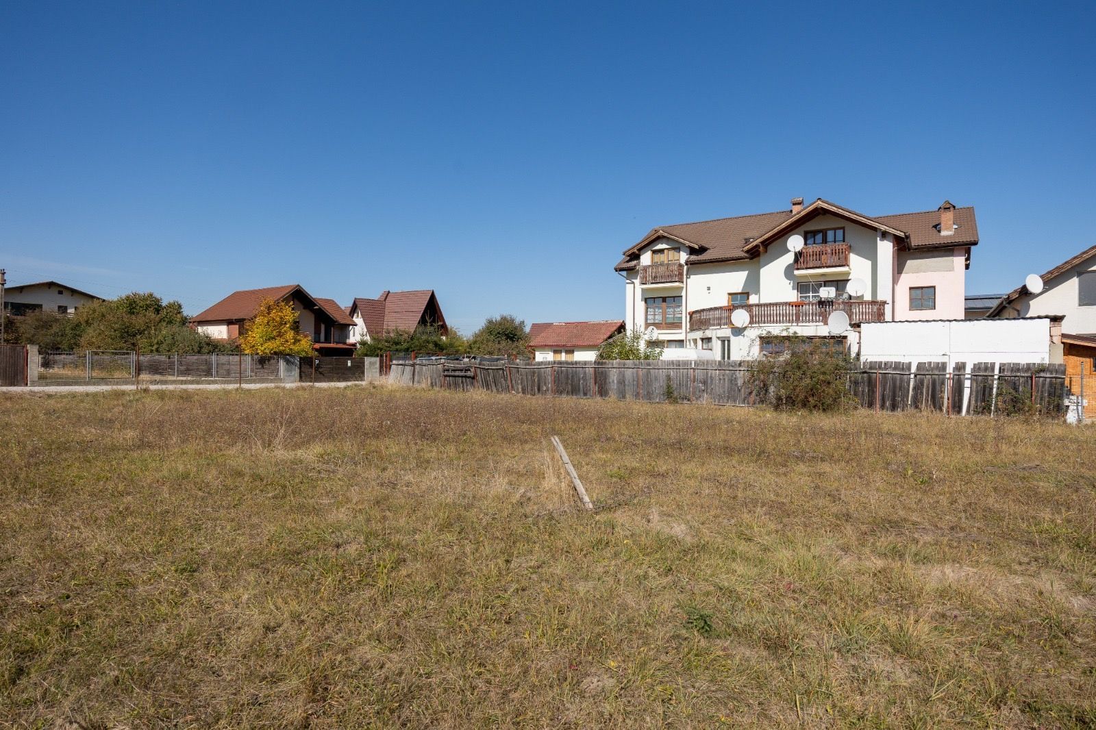 Teren intravilan de vanzare Cristian - 1.057 mp - Poză 4