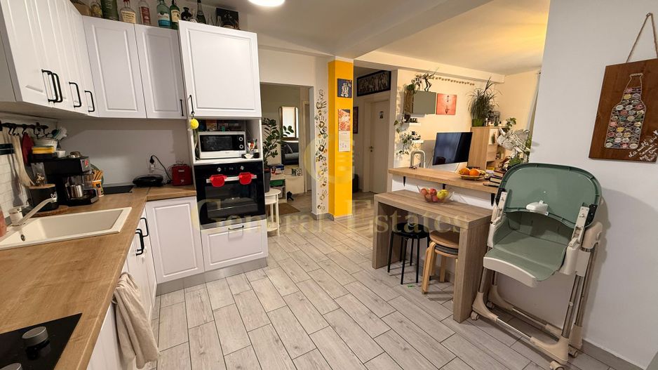 Apartament nou, luminos, cu curte proprie și parcare inclusă - Poză 6