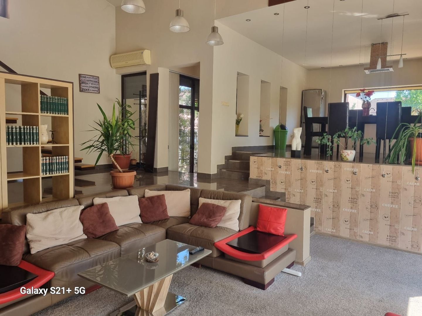 Vilă cu 4 camere de închiriat în zona Braytim cu piscina - Poză 23