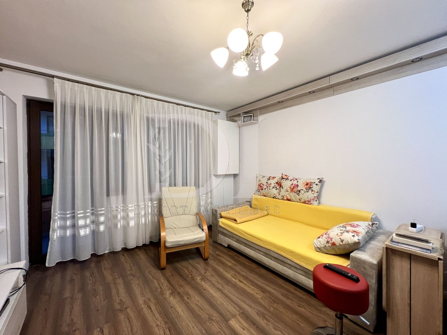 Apartament la cheie /  etaj intermediar / Zona Parcul Poligonului - Poză 2