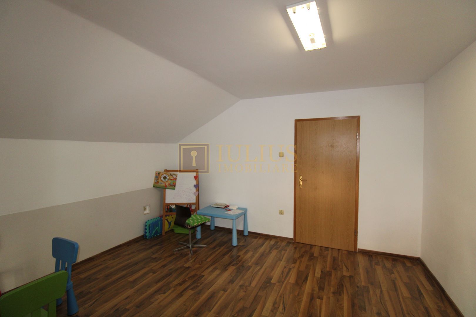 Casa ideala pentru activitati Comerciale. (gradinita, after school, ...) - Poză 32