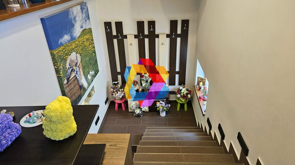 Casă plus Spațiu comercial  741 mp, Teren 906 mp Brasov - zona Blumana - Poză 17