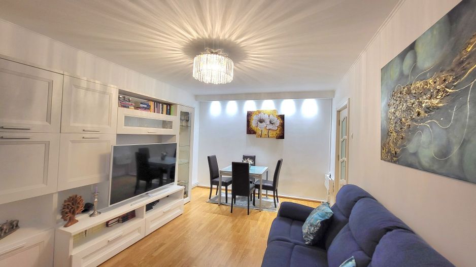 Direct proprietar vand apartament 4 camere București - Poză 1