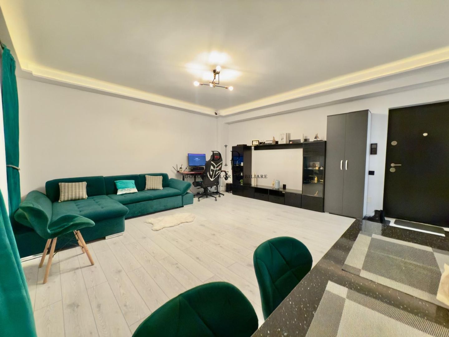 Ocazie! Apartament cu 2 camere de vanzare- 10 minute Iulius Mall - Poză 2