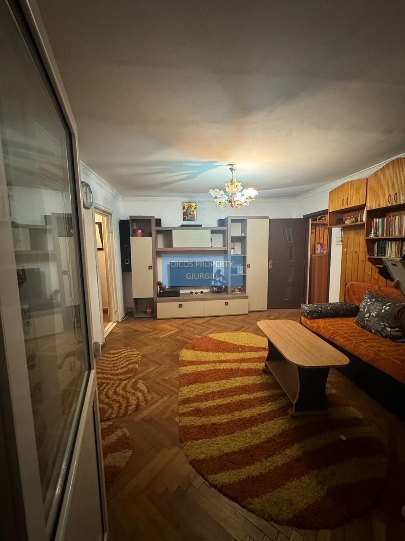 Apartament Lângă Școala 8 – 2 Camere - Poză 2