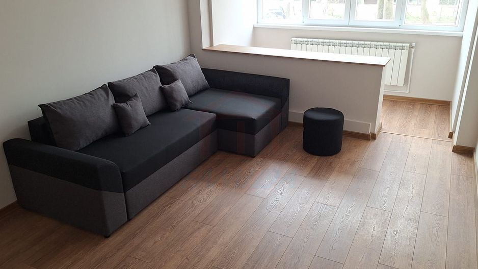 Vanzare apartament  renovat complet, zona Parfumul Teilor, etaj 1. - Poză 1